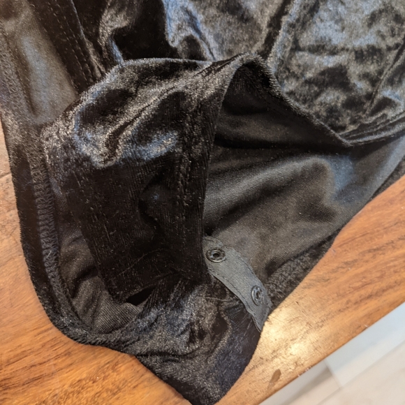 Velvet bodysuit - Picture 4 of 4